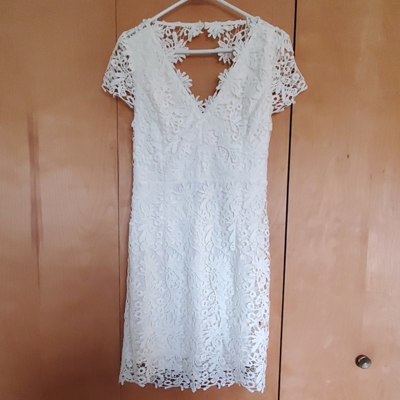 lace floral dress open back - Picture 1 of 4